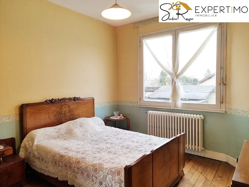 Grande maison familiale de 228 m² avec terrain à Saint Éloy-les-Mines 