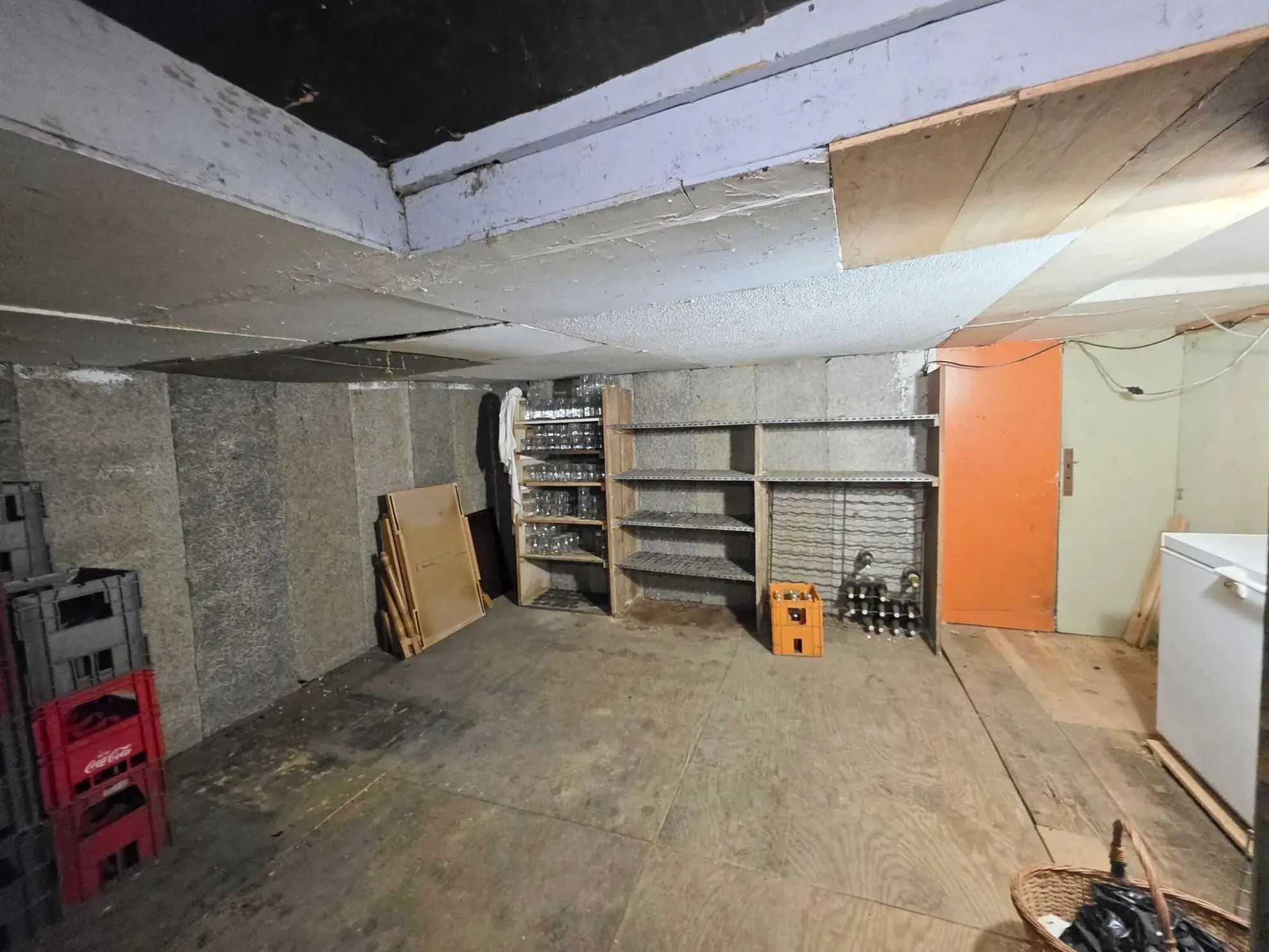 Longère à vendre près de Goderville avec grand terrain et dépendances 