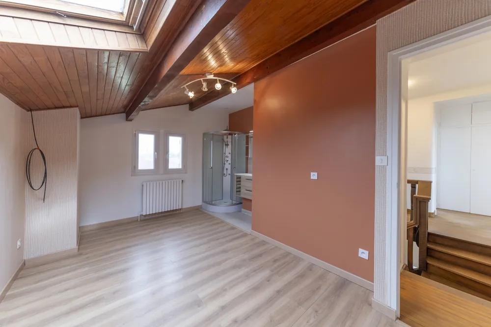 Maison de village T6 rénovée avec jardin à Meauzac – proche Montauban 