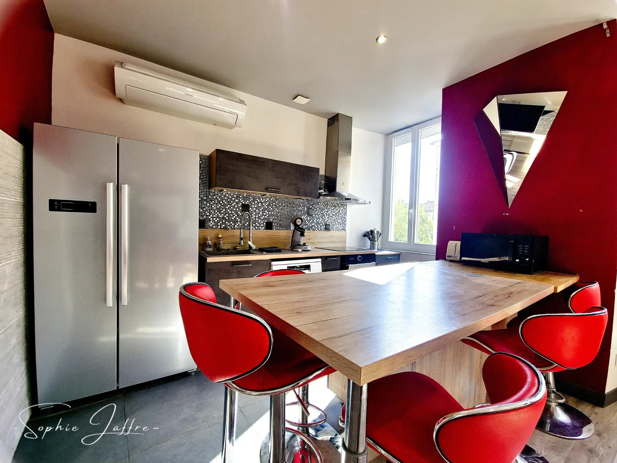 Appartement T4 en centre-ville de Privas avec studio indépendant et forte rentabilité 