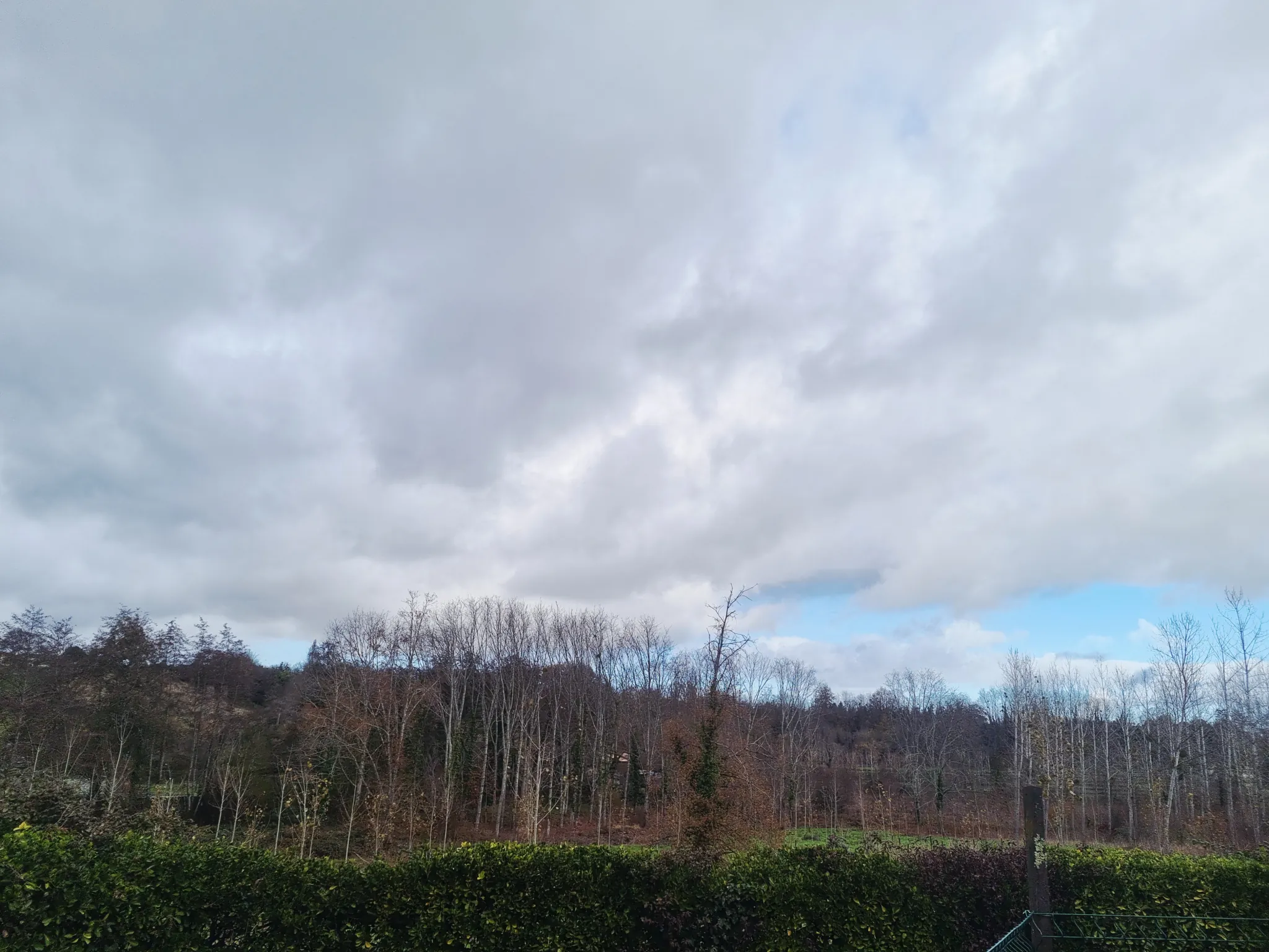 Maison de 102 m² à Bazas avec jardin, garage, et garanties après sinistre 