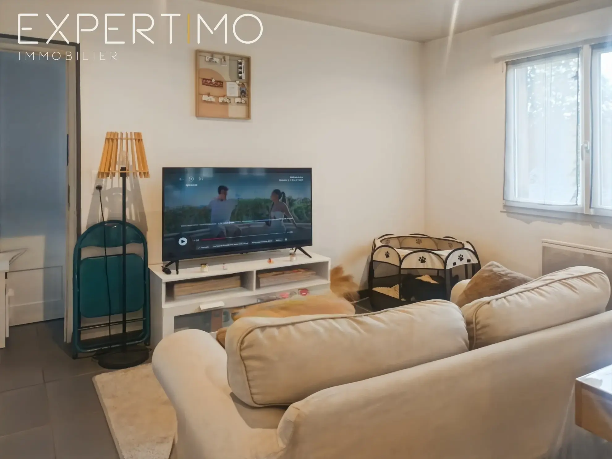 Ensemble immobilier à Rue avec appartements et garages loués, excellente opportunité d’investissement 