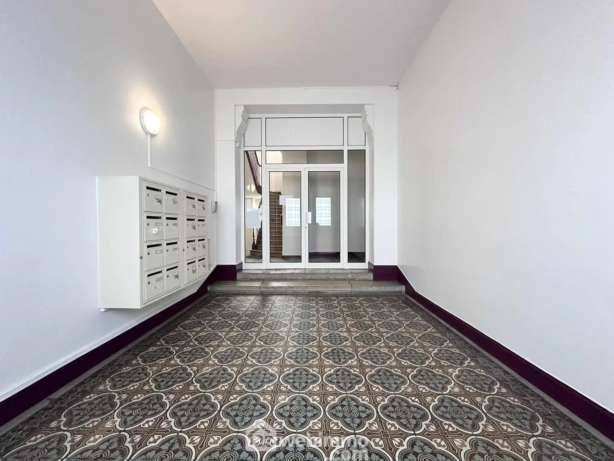 À vendre appartement T2 de 61 m² à Laon, résidence sécurisée avec cave et parking 