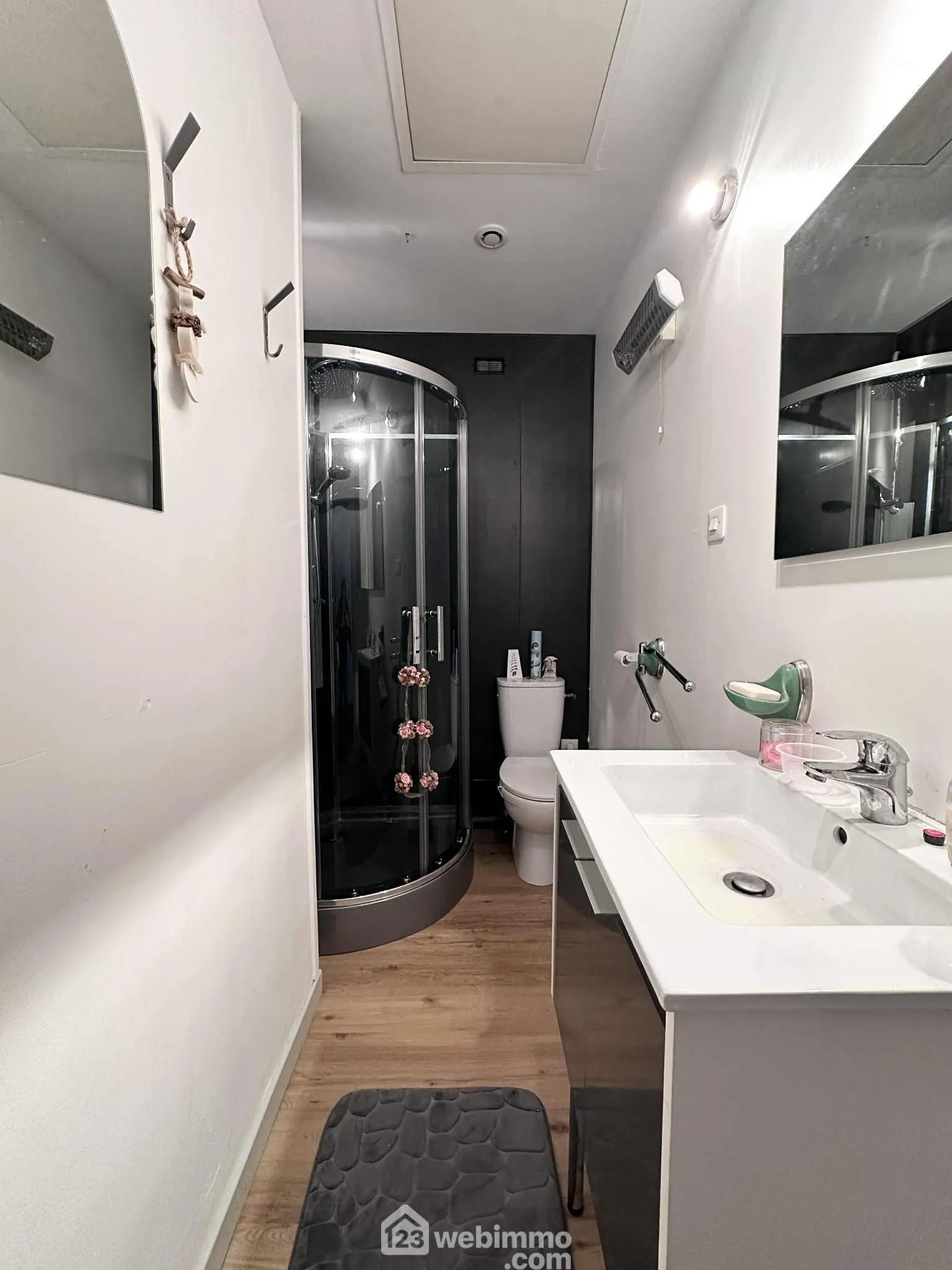 À vendre appartement T2 de 61 m² à Laon, résidence sécurisée avec cave et parking 