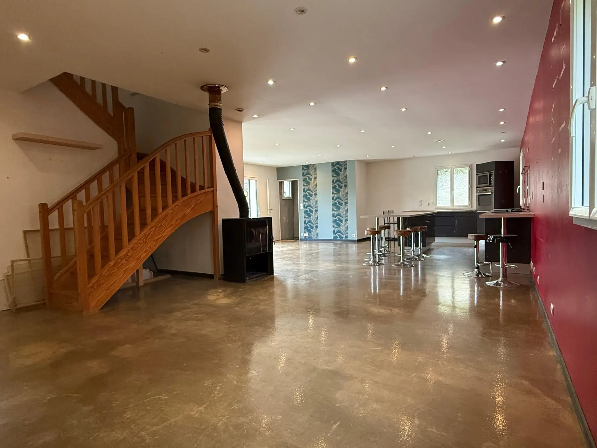 Maison moderne de 152 m² avec grand terrain à Marcilly-le-Châtel 