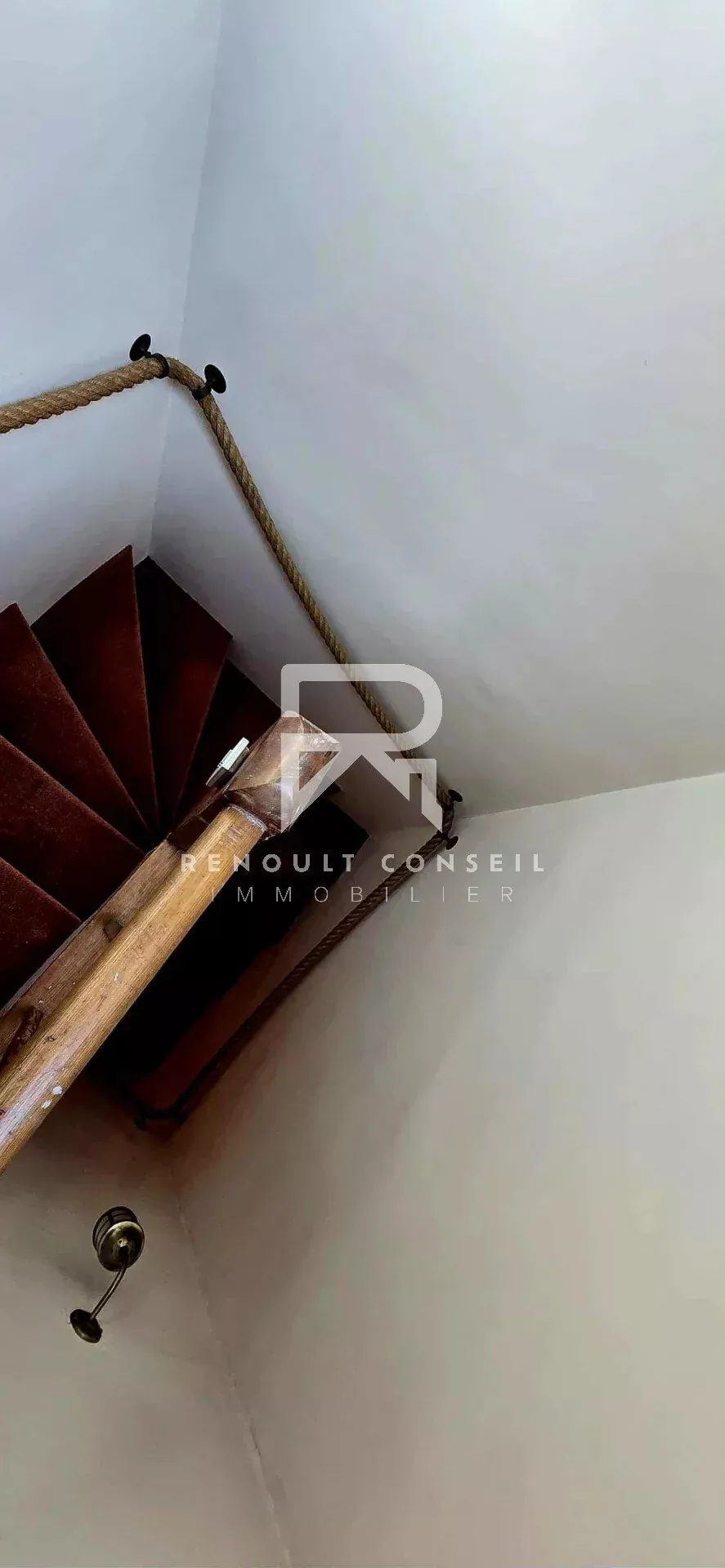 Maison de ville avec garage à Sotteville-lès-Rouen – 54 m², 2 chambres, proche commodités 