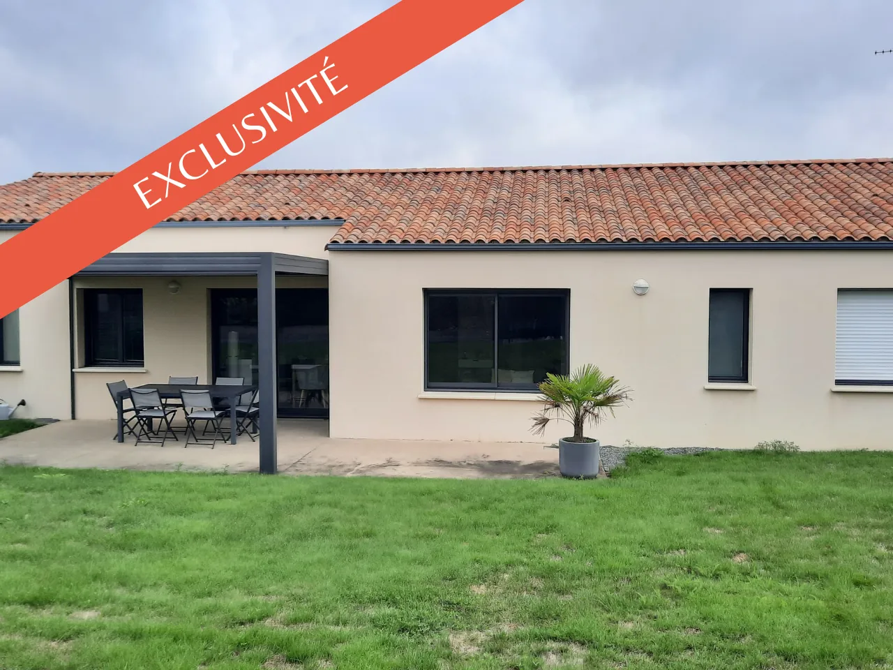 A vendre maison contemporaine de plain-pied à Mesnard la Barotière 