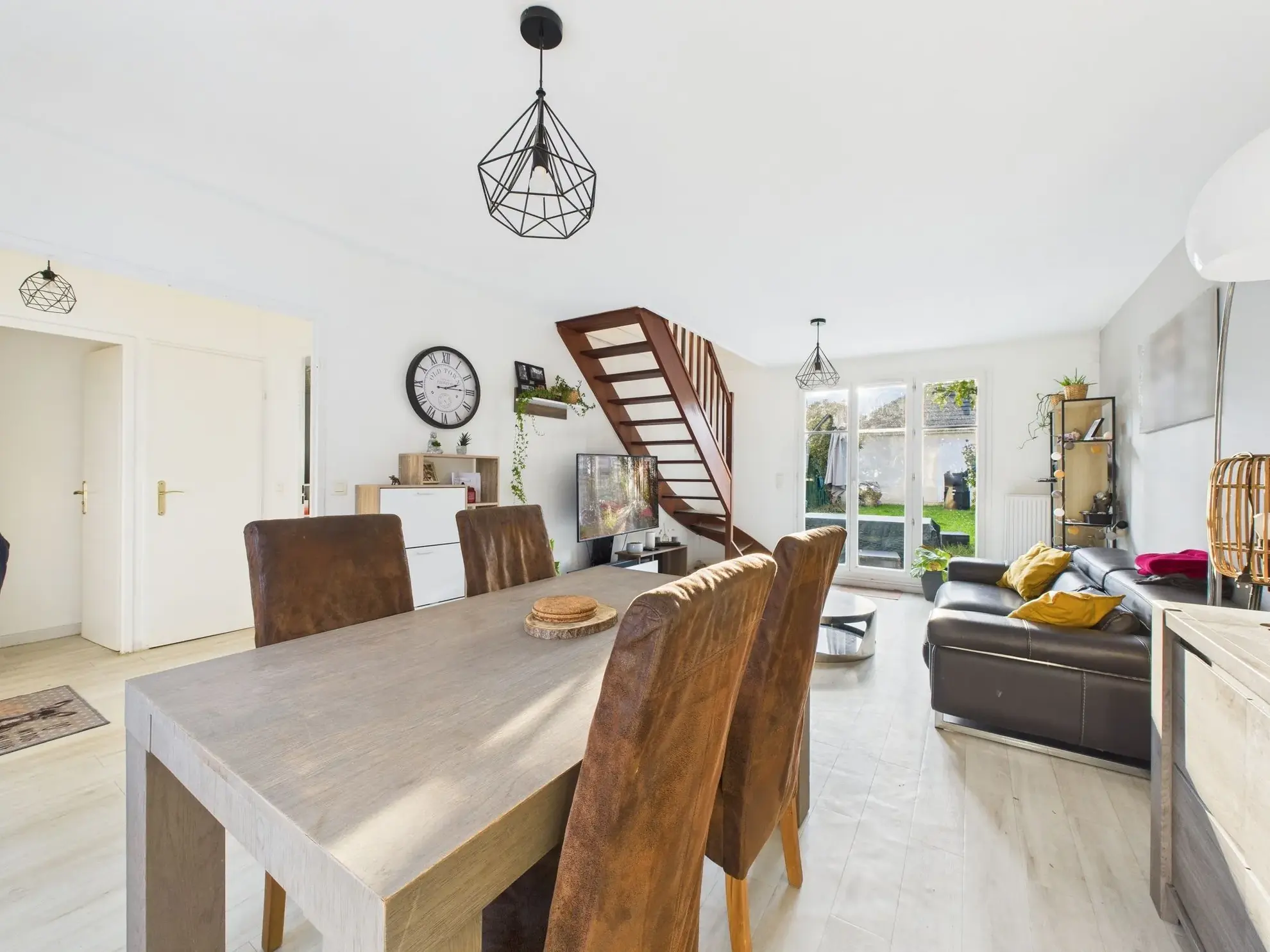 Maison de 78 m² à Tigery pour investissement locatif sûr et rentable 