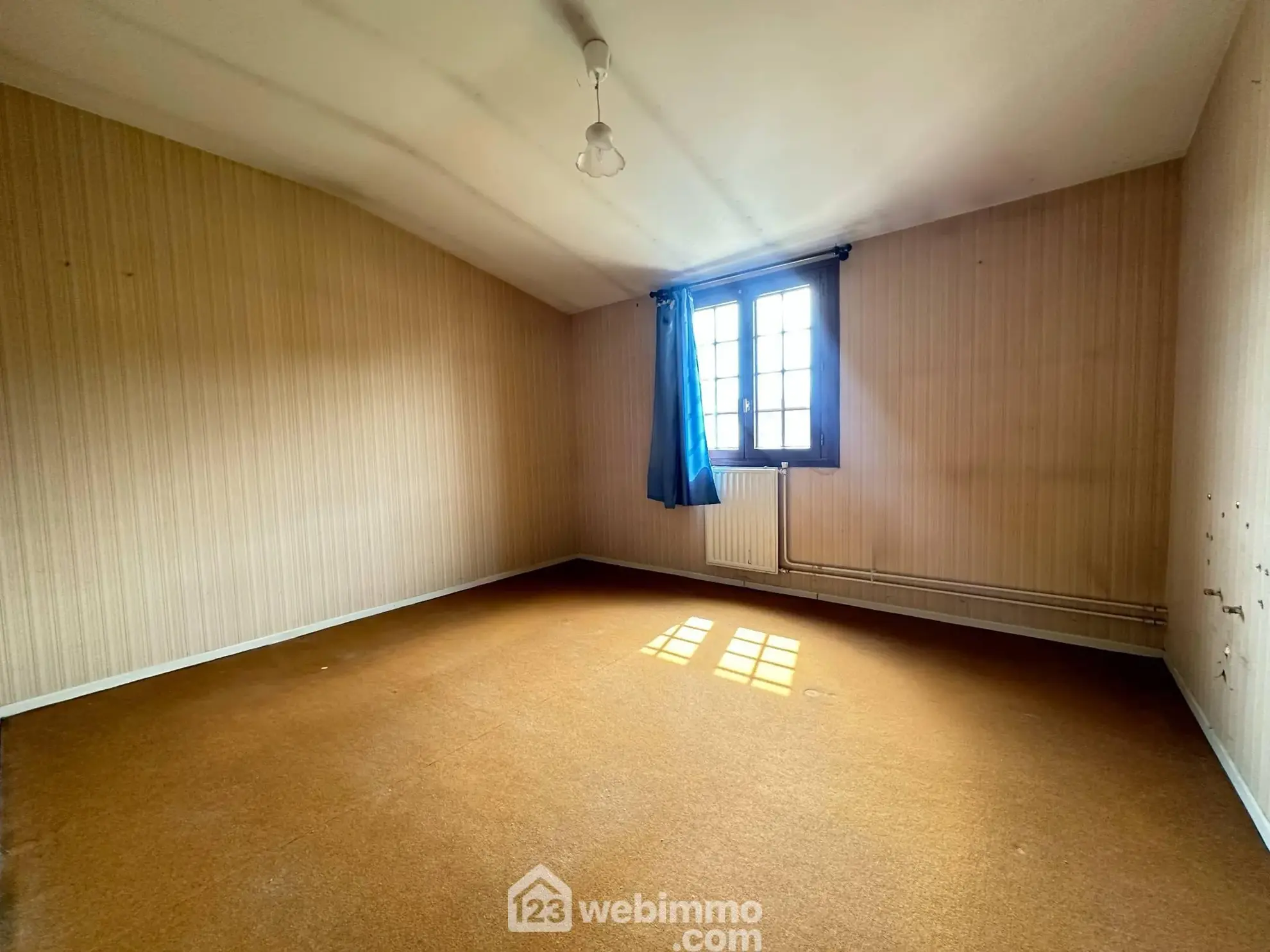 Spacieuse maison de 106 m² à Chambry avec 4 chambres et garage 