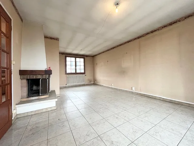 Maison individuelle à Montlhéry de 80 m² avec sous-sol et jardin, en secteur calme 