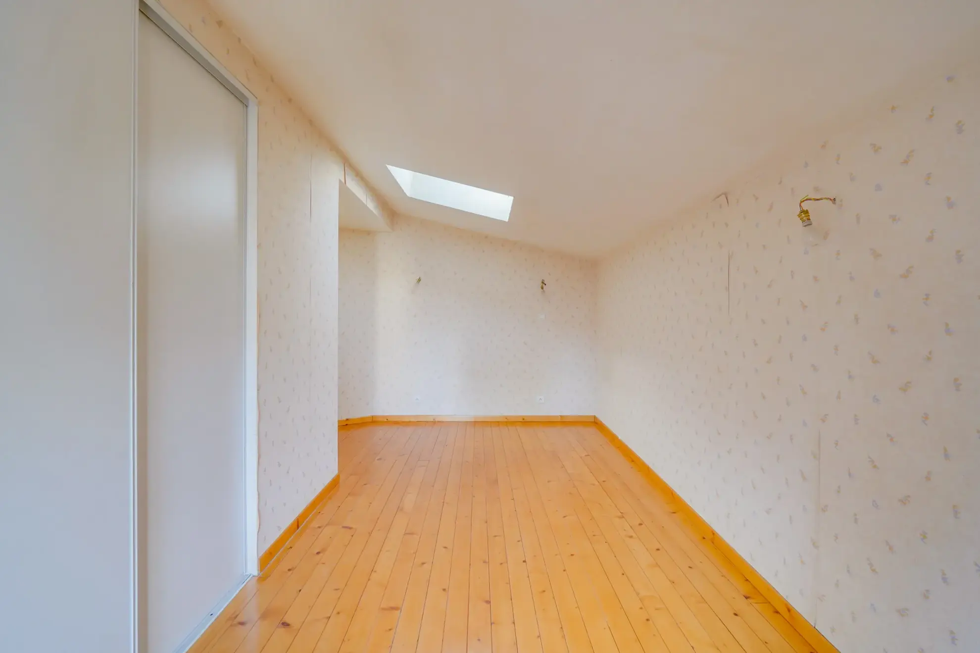 Maison en pierre de 190m² avec 5 chambres à Arbanats – Secteur sud-est 