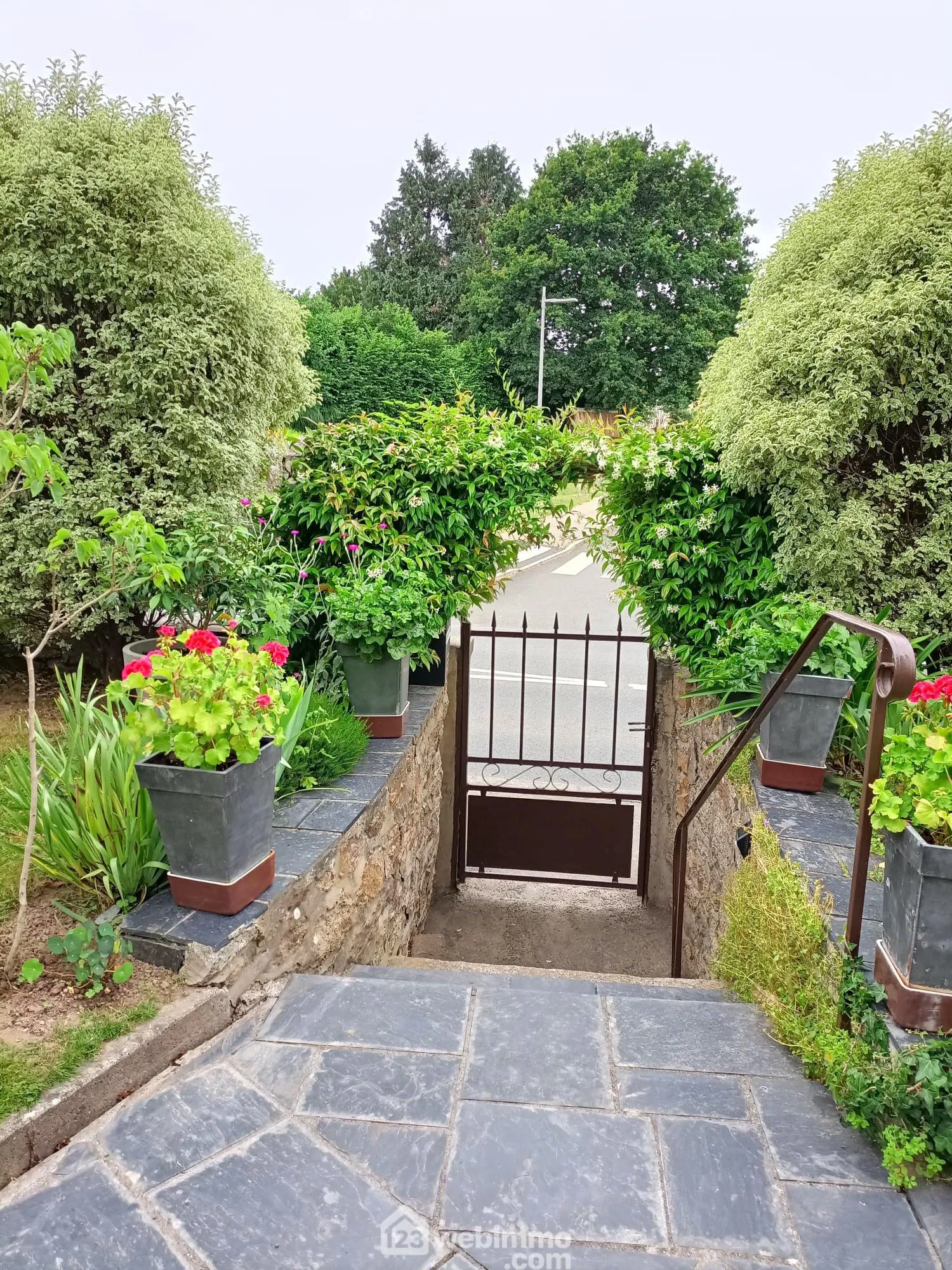 Maison rénovée de 115m² à Plouaret – Emplacement idéal et prestations modernes 