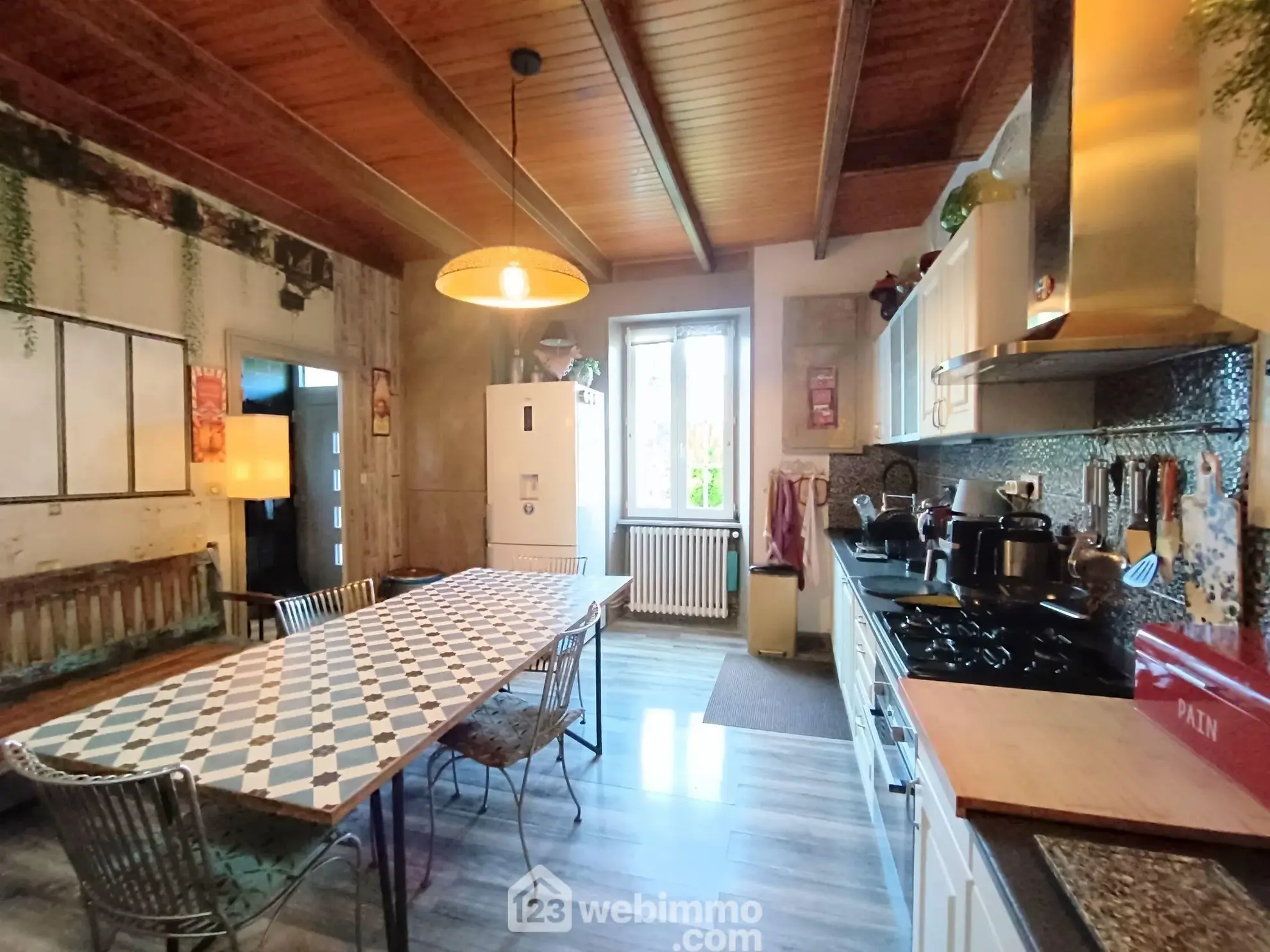 Maison rénovée de 115m² à Plouaret – Emplacement idéal et prestations modernes 