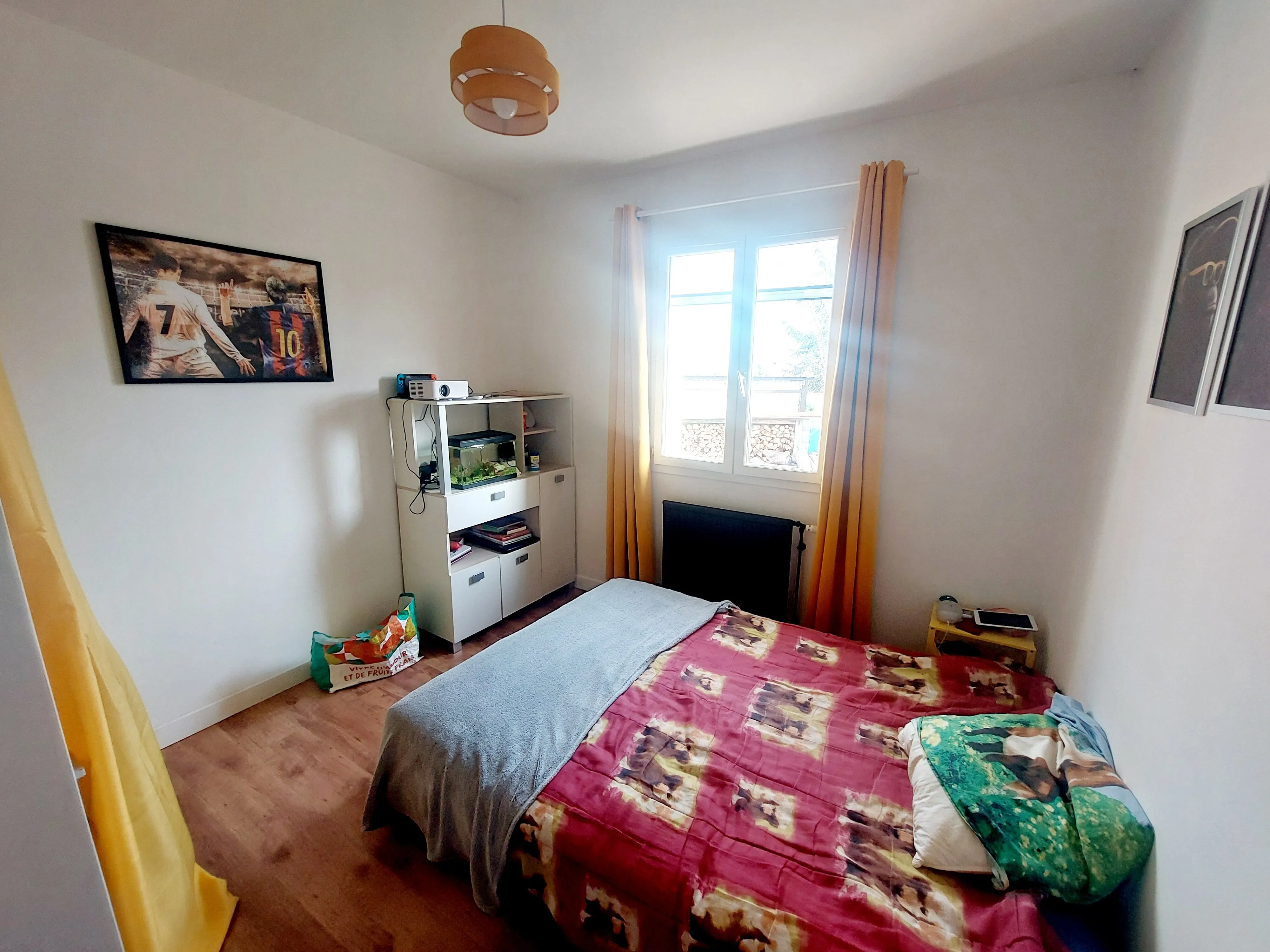 Maison 5 chambres à Champdieu - 126 m² avec terrain et panneaux solaires 