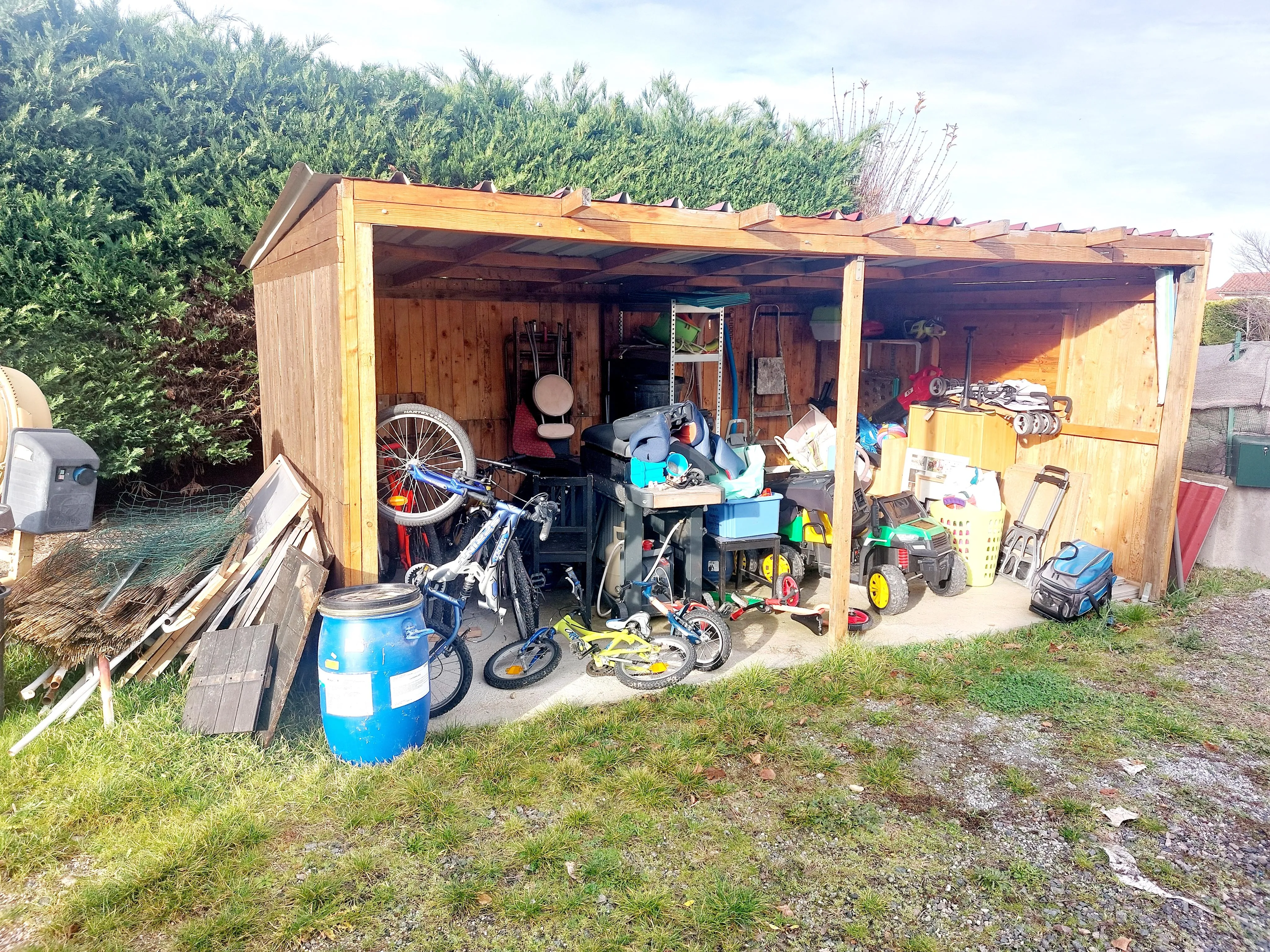 Maison 5 chambres à Champdieu - 126 m² avec terrain et panneaux solaires 
