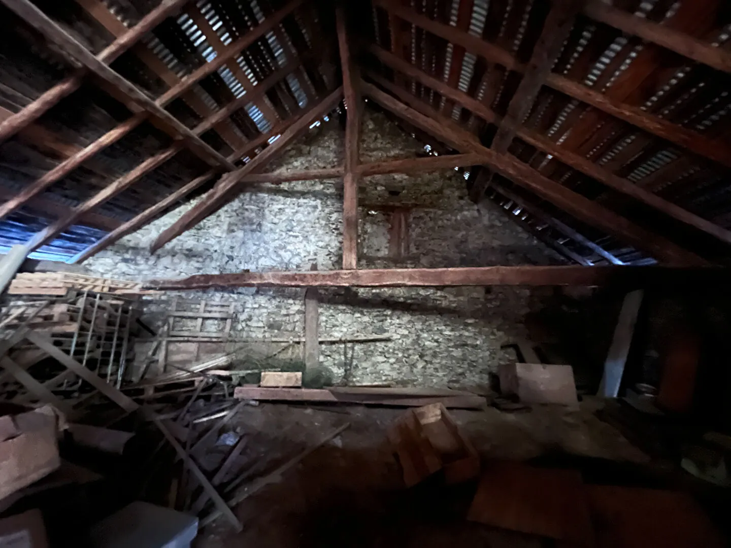 Magnifique maison avec grange à Crévoux - 370 m², potentiel exceptionnel 