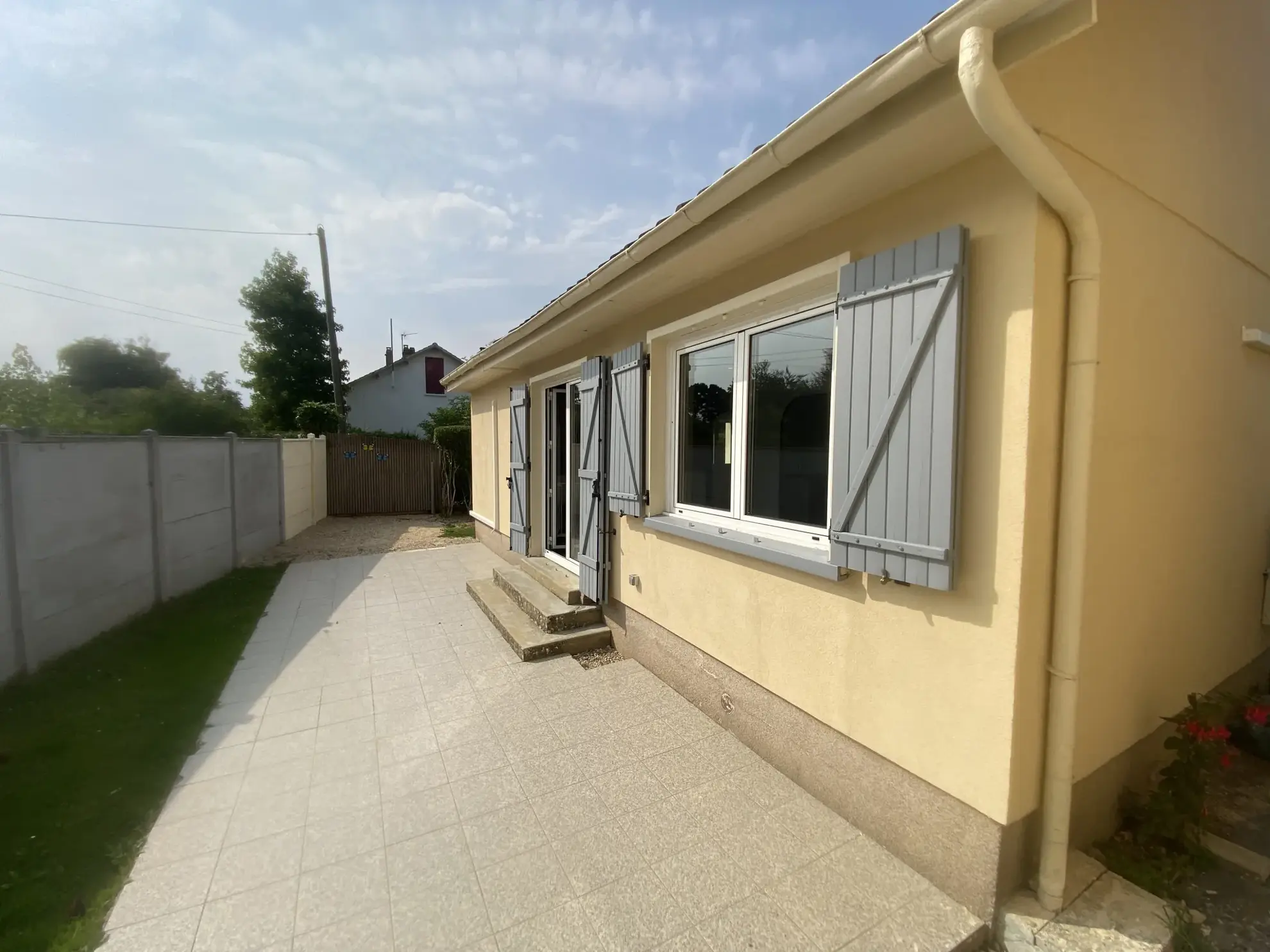 Maison 110 m² avec dépendance et garage à Bû (28), proche commodités 