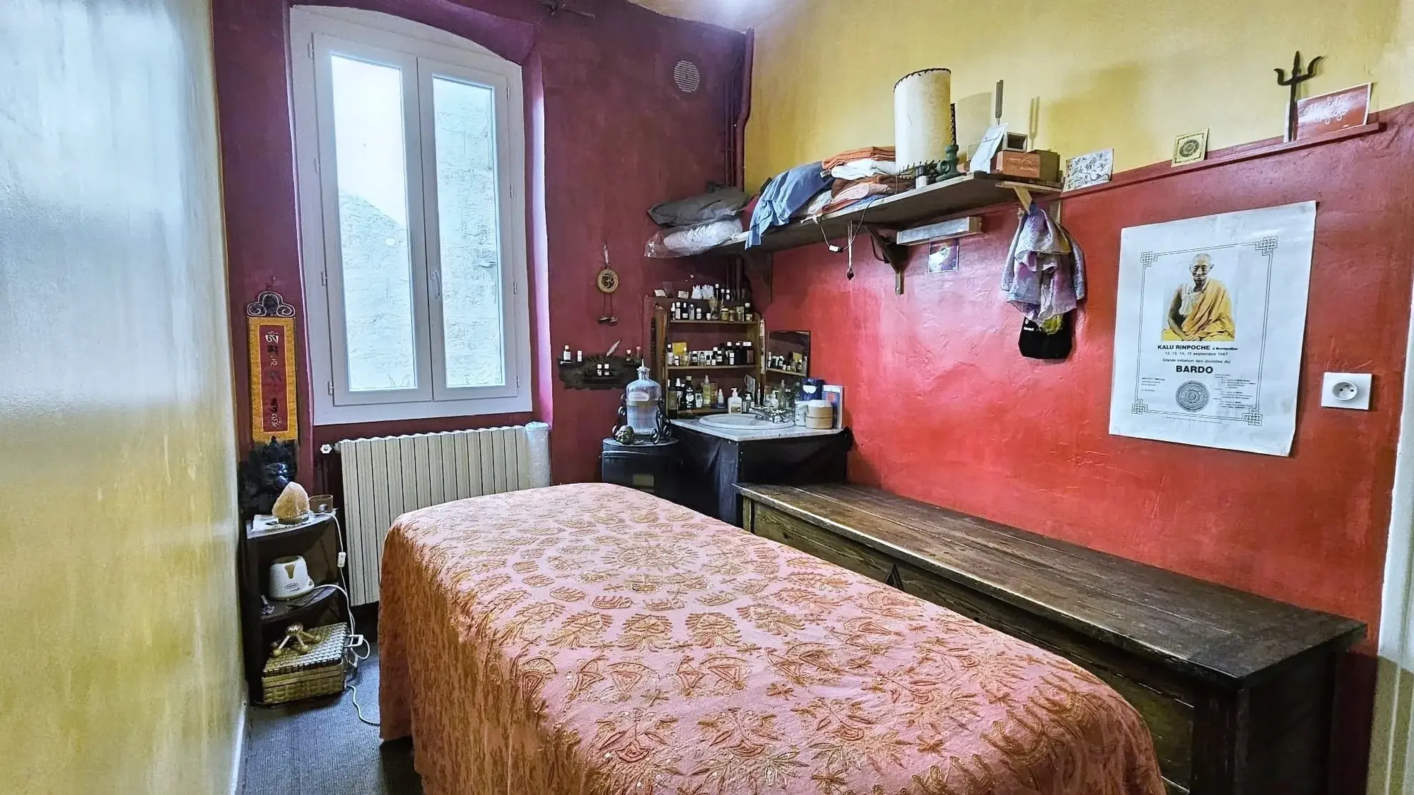 Maison de village de 130 m² en centre historique à Sommières, 6 pièces à rafraîchir 