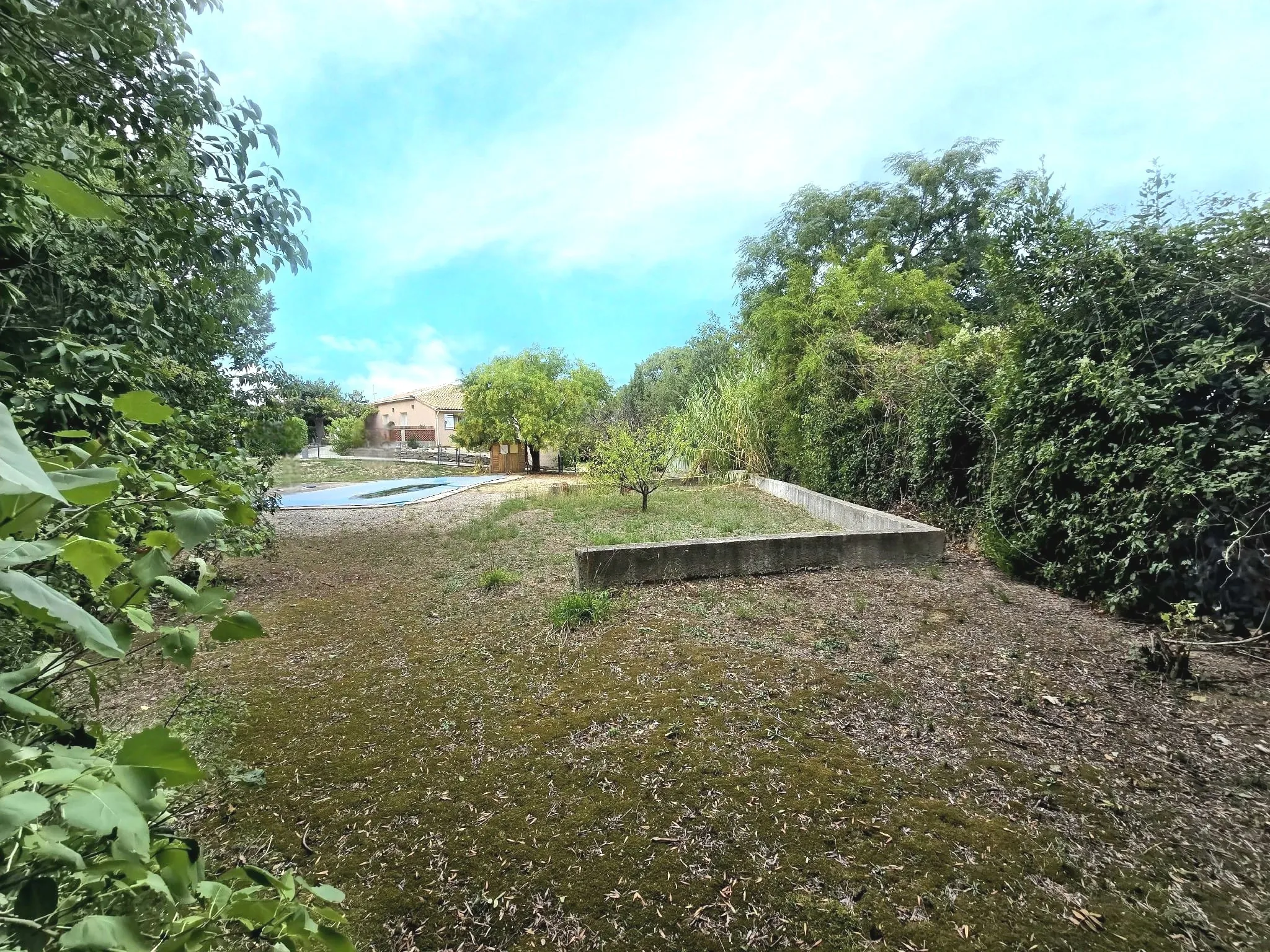 Terrain constructible à Prades-le-Lez (34) - 890 m², secteur recherché, libre de constructeur 