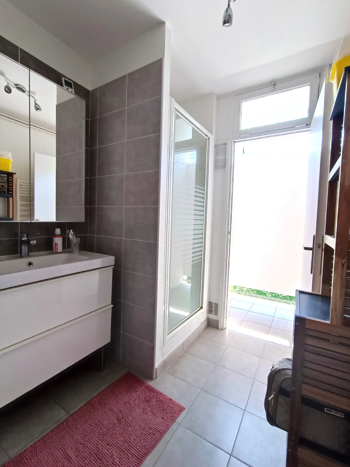 Bel appartement de 80 m² à Périgueux avec balcon et garage privé 