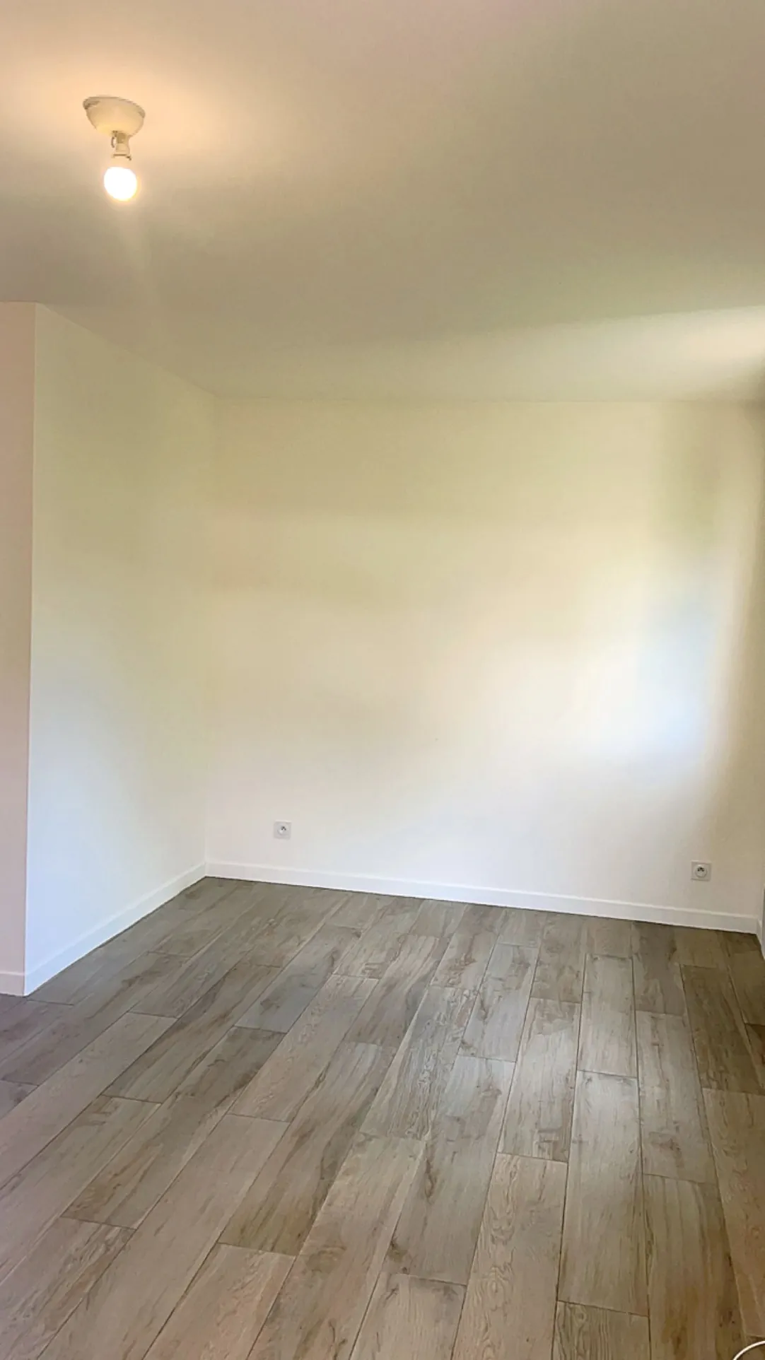 Appartement T2 rénové de 32 m² avec terrasse à Blagnac 