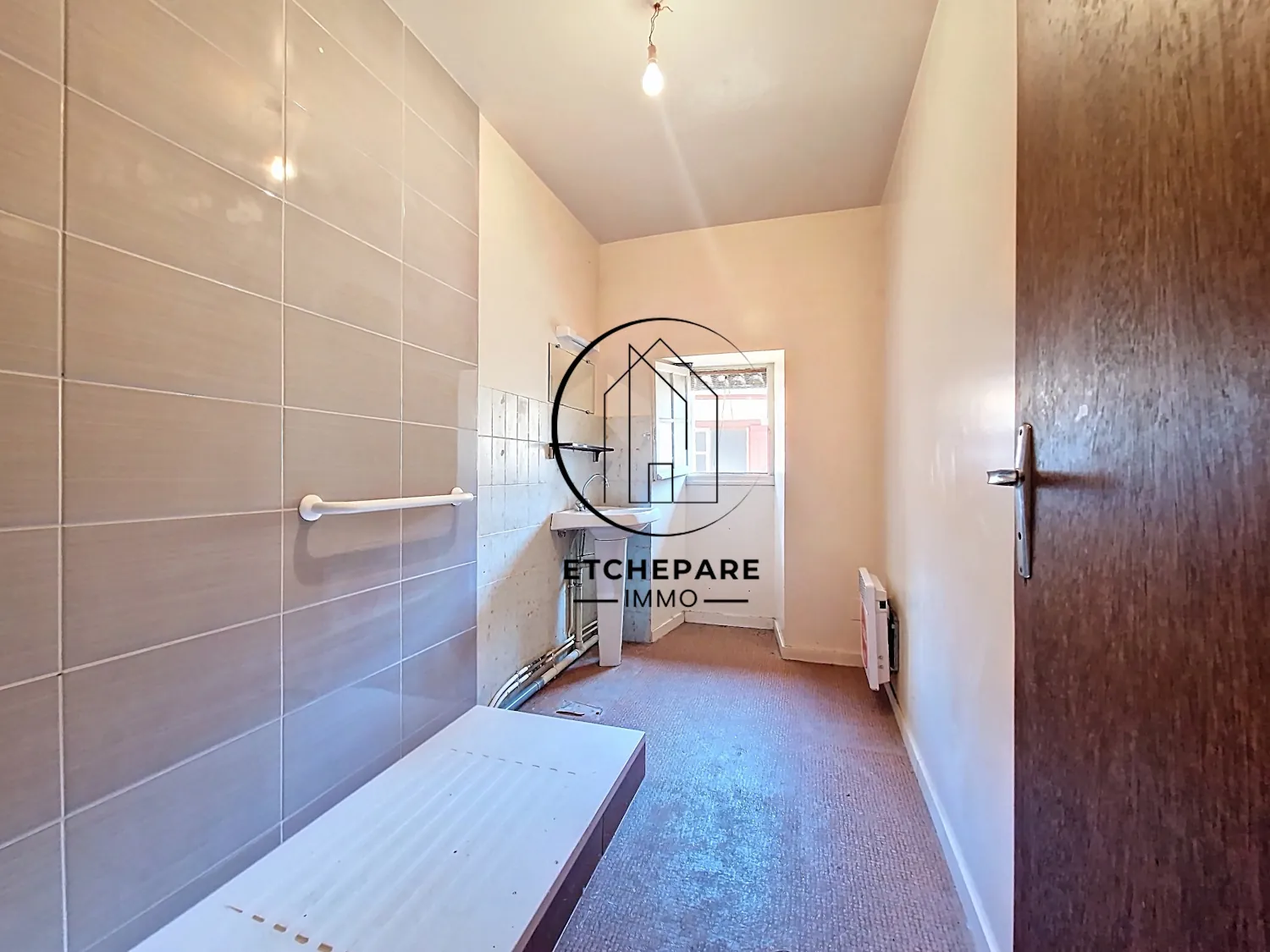 Maison typique basque à Garris en vente - Double appartement avec jardin 