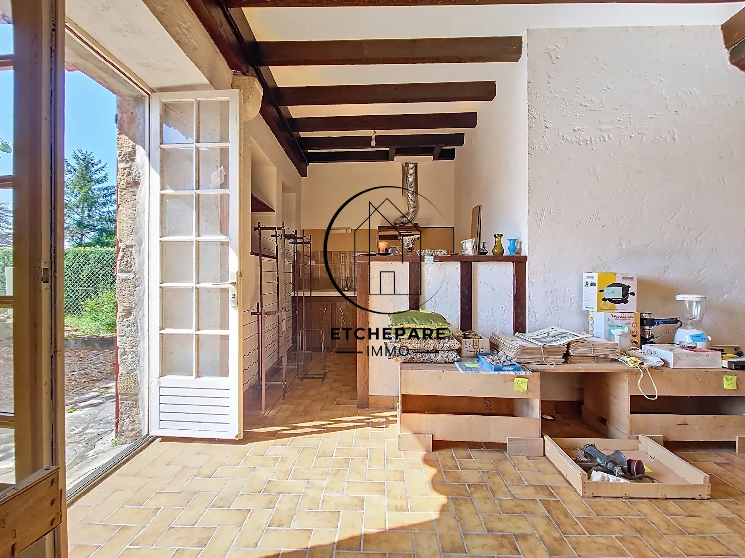 Maison typique basque à Garris en vente - Double appartement avec jardin 