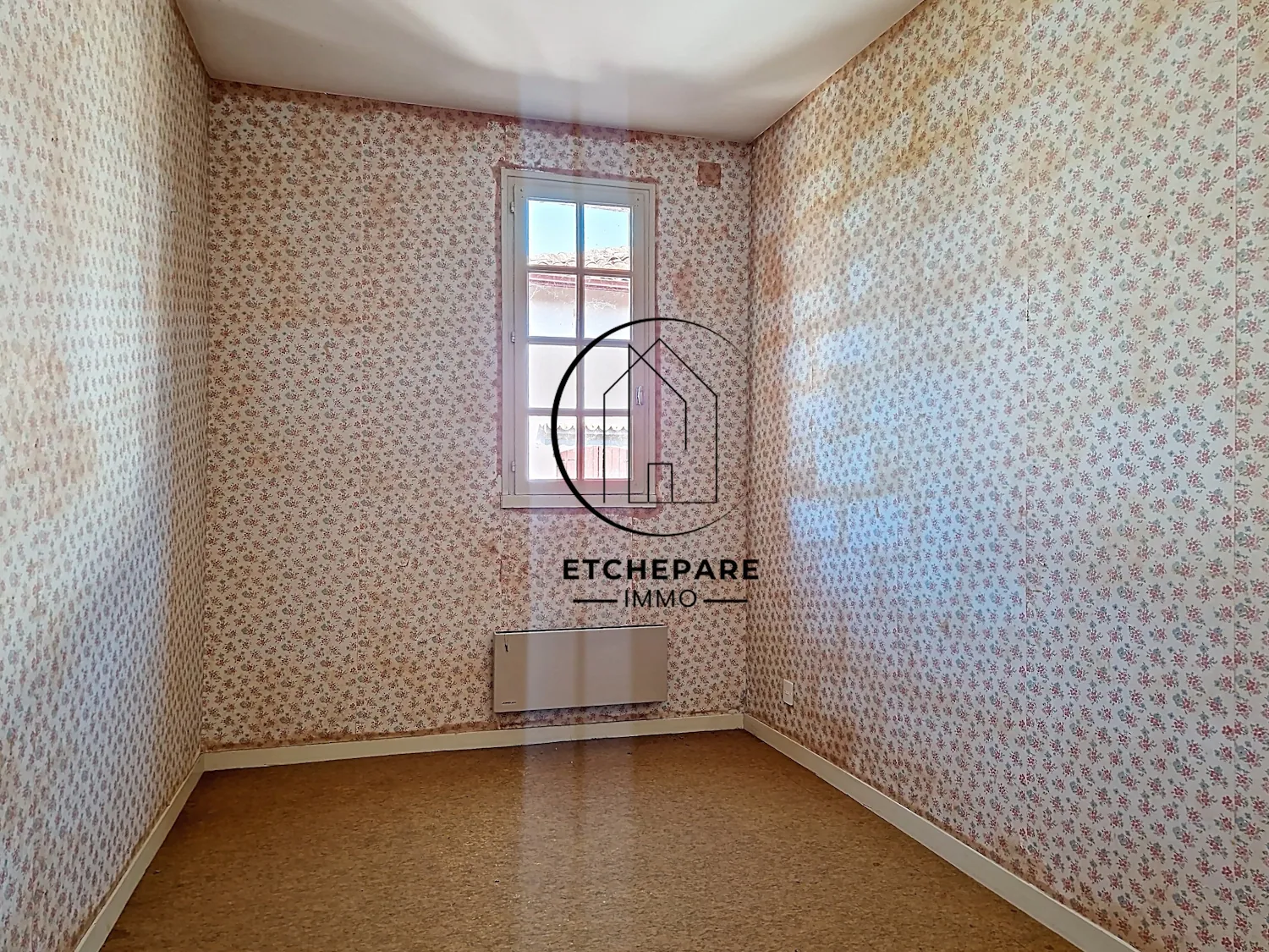 Maison typique basque à Garris en vente - Double appartement avec jardin 