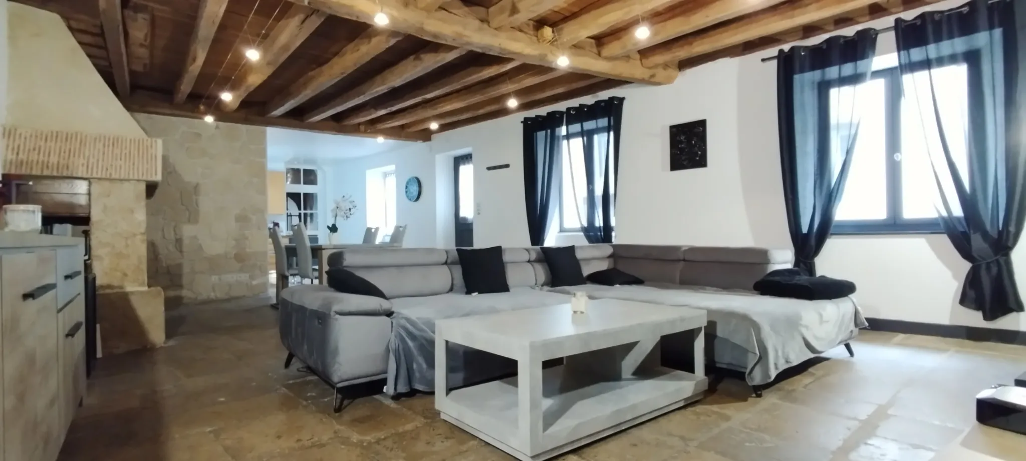 Maison de maître de 242 m² à Langres intramuros – Charme et rénovation récente