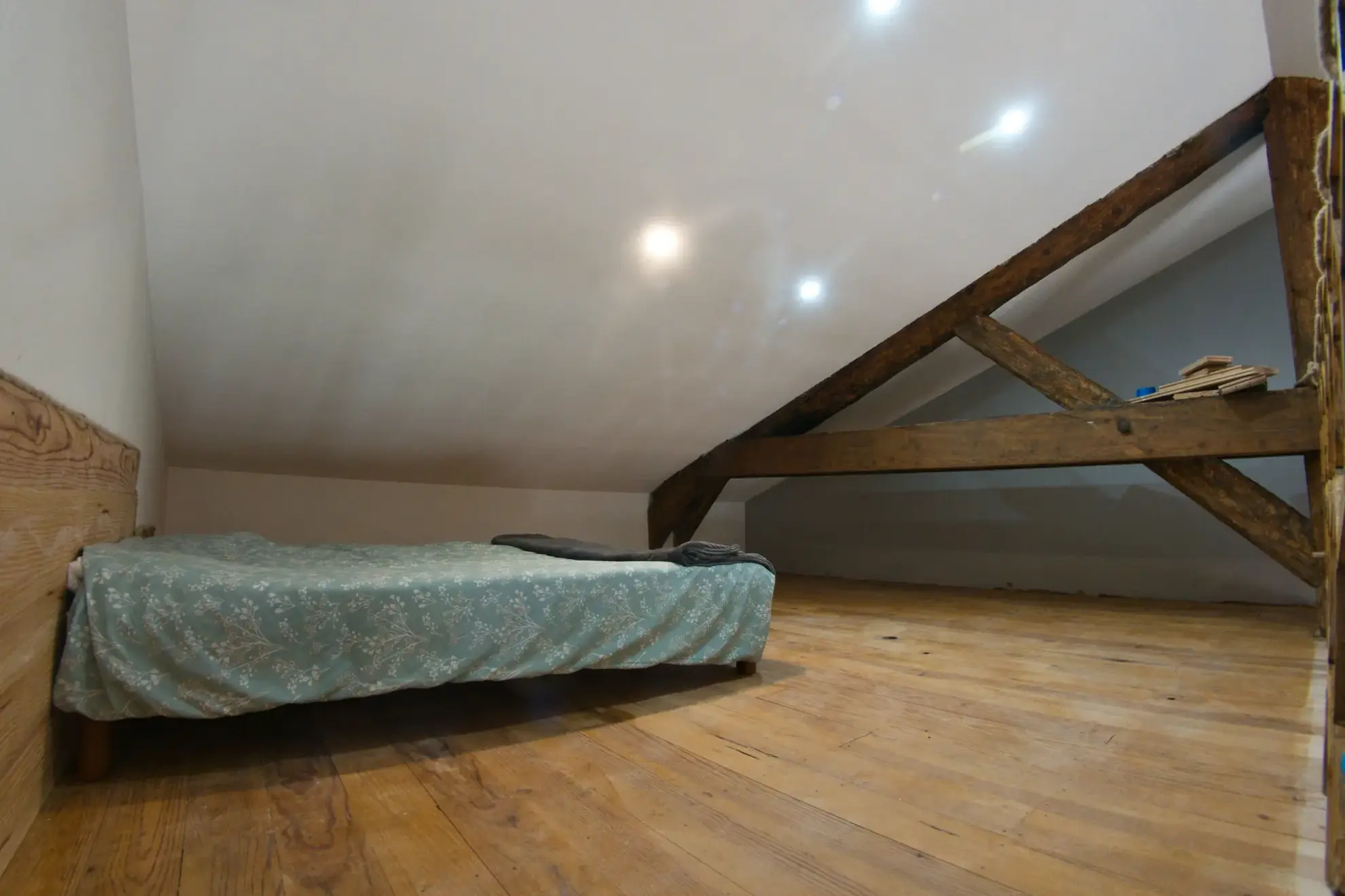 Maison de village divisible à Peyriac-de-Mer avec garage et terrasse 