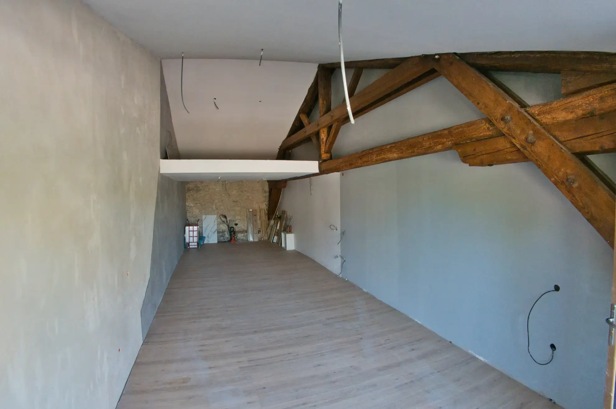 Maison de village divisible à Peyriac-de-Mer avec garage et terrasse 