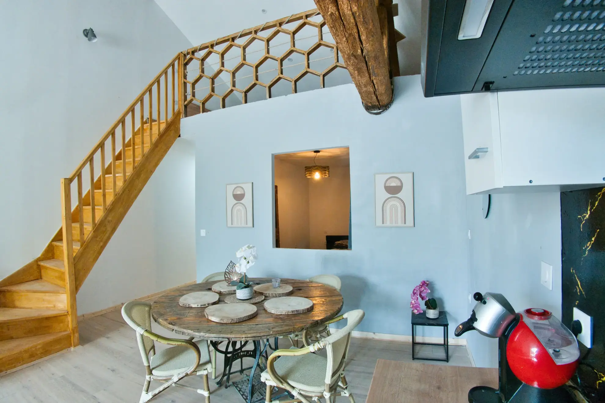 Maison de village divisible à Peyriac-de-Mer avec garage et terrasse 