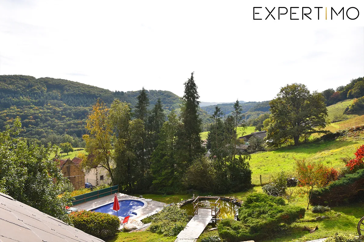 Maison avec Gîte, piscine et vue sur Château Rocher à Menat 