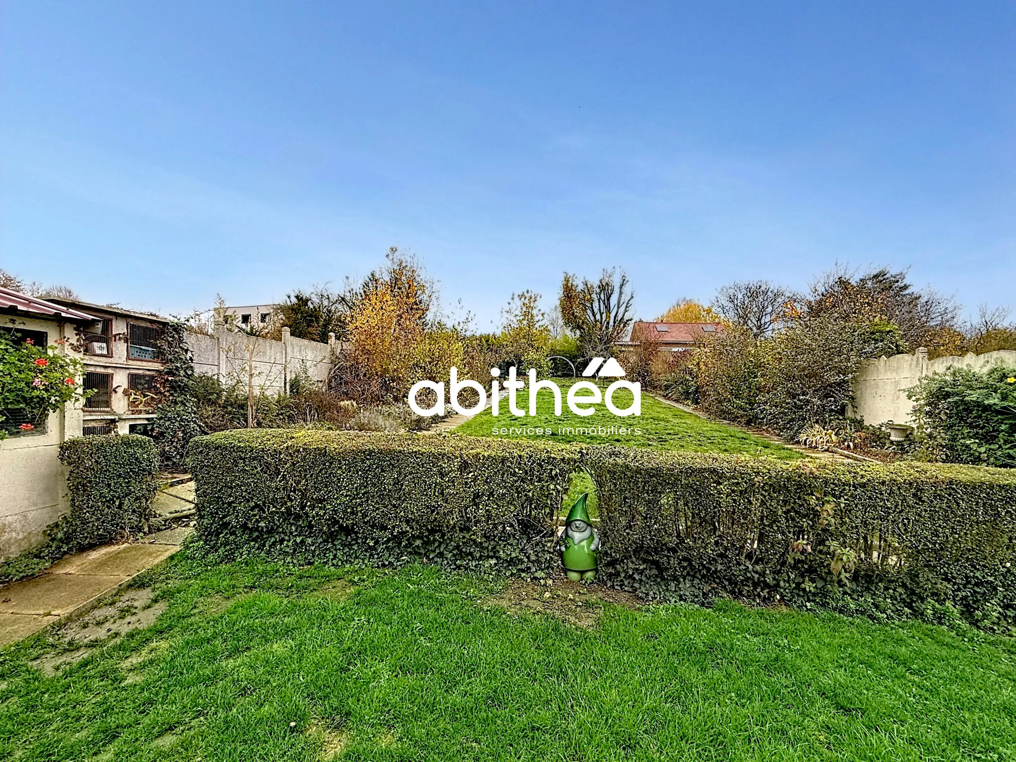 Maison individuelle de 136 m² avec jardin et garage à Saint-Laurent-Blangy près d’Arras 