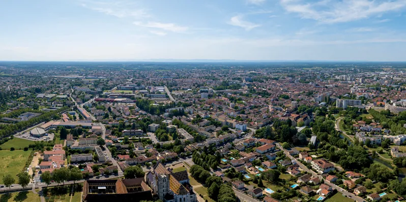 Appartement 3 pièces à Bourg-en-Bresse, livraison 2026, terrace, parking, prix 248 000 €