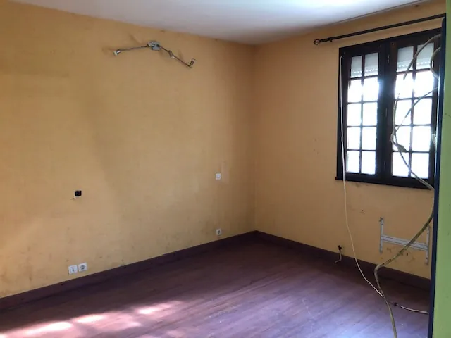 Belle maison de 135 m² avec jardin arboré à Saint Rémy, environnement paisible 