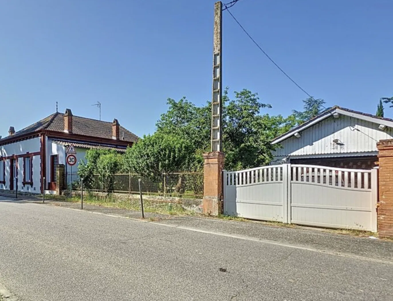 Dépendance de 40 m² à Lissac (09700) avec potentiel de personnalisation