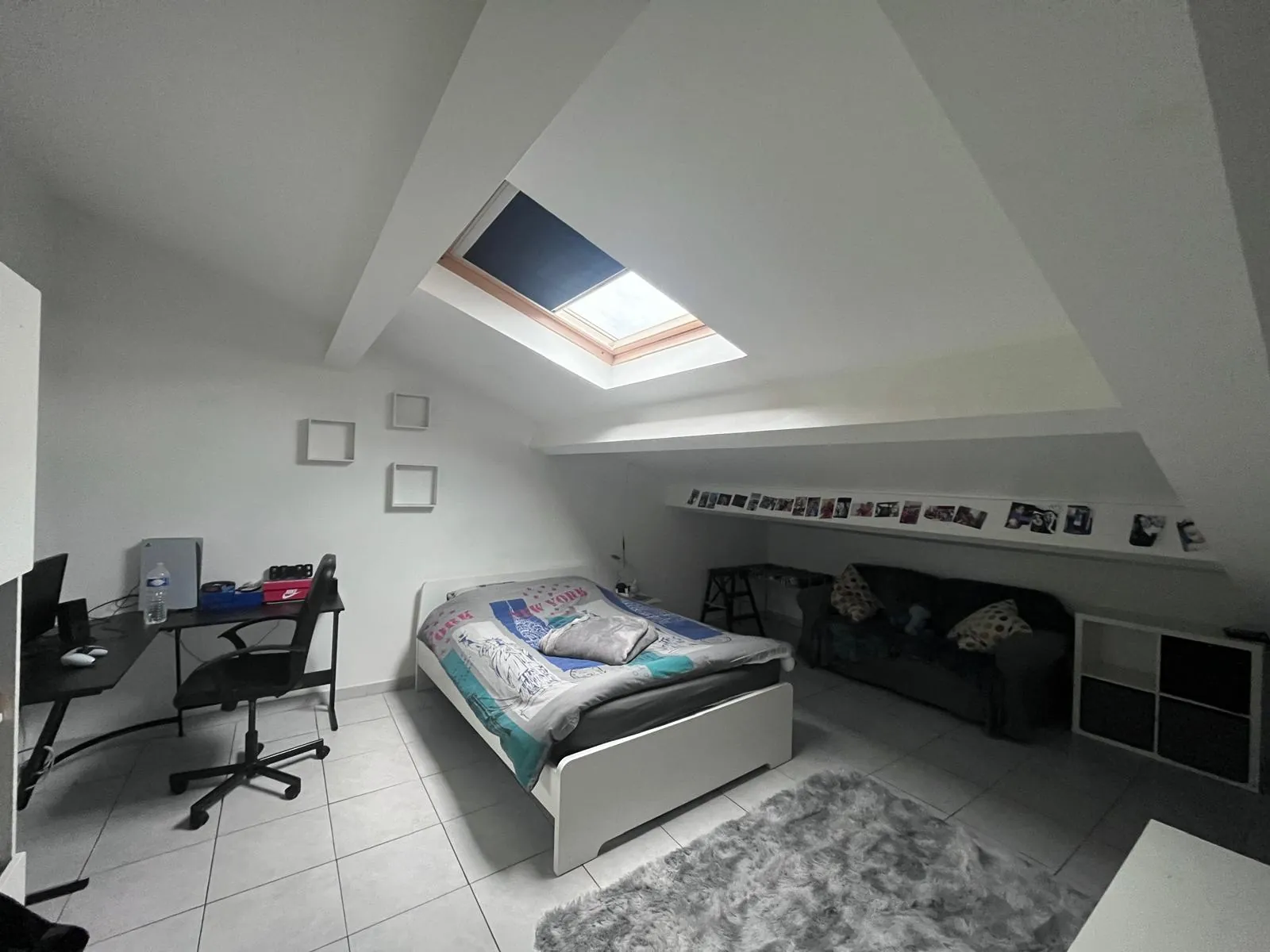 Appartement Duplex T5 à Marignane avec Terrasse, Parking et Faibles Charges 