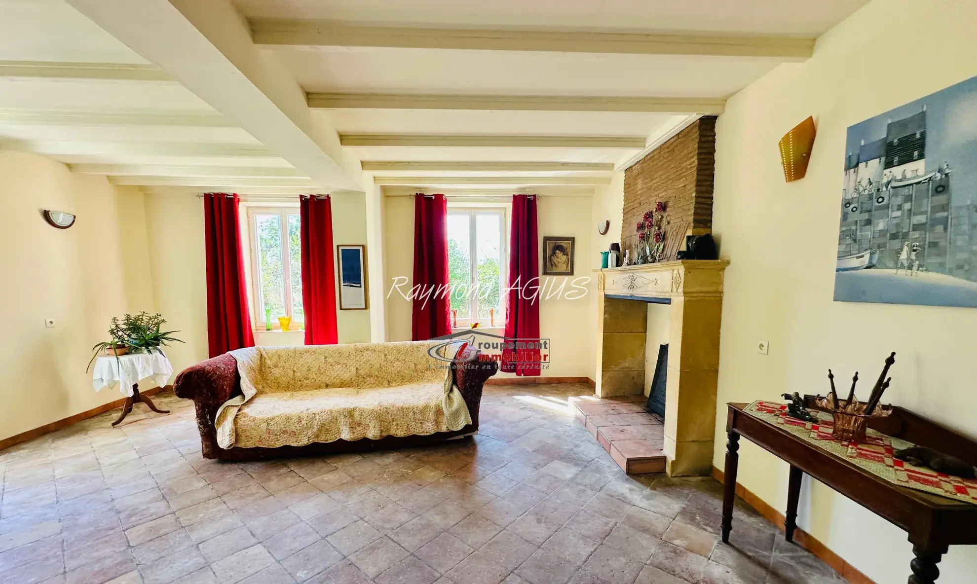 Charmante maison en pierre avec dépendances et 1,7 hectare à Gardonne 