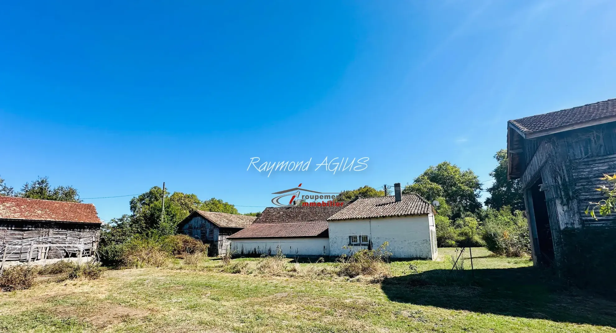 Charmante maison en pierre avec dépendances et 1,7 hectare à Gardonne 