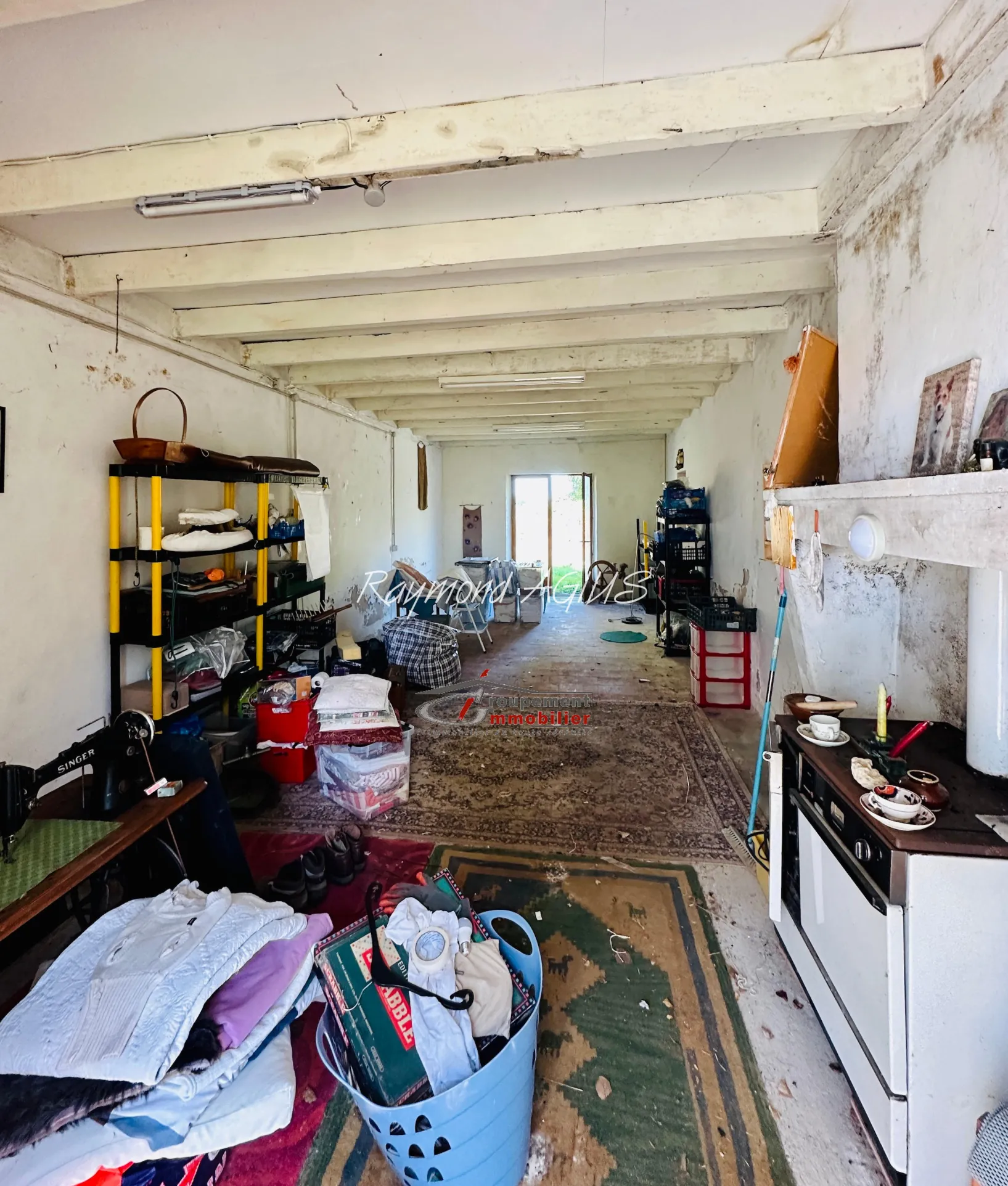 Charmante maison en pierre avec dépendances et 1,7 hectare à Gardonne 