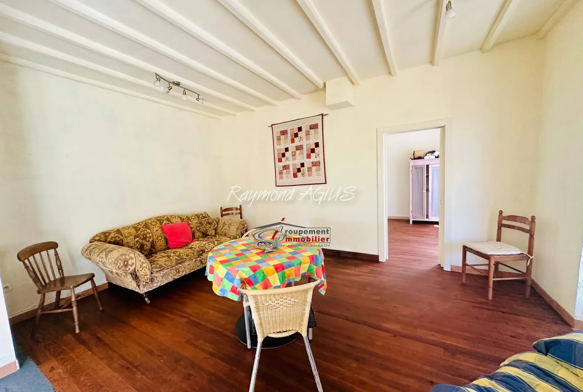 Charmante maison en pierre avec dépendances et 1,7 hectare à Gardonne 