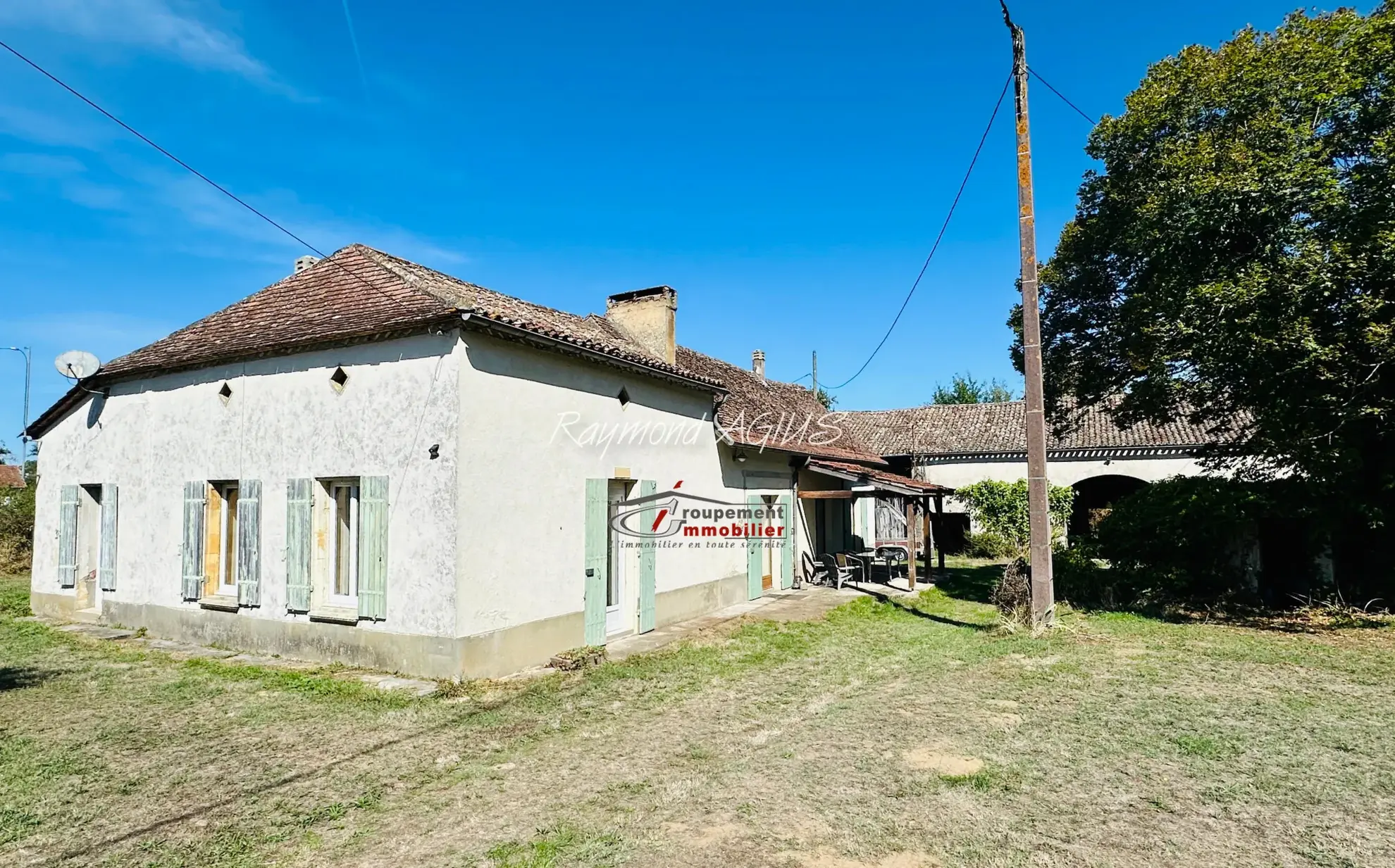 Charmante maison en pierre avec dépendances et 1,7 hectare à Gardonne 