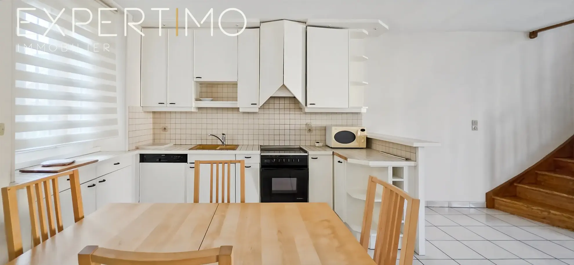 Appartement duplex lumineux de 75m2 avec vue sur la place à Étampes 