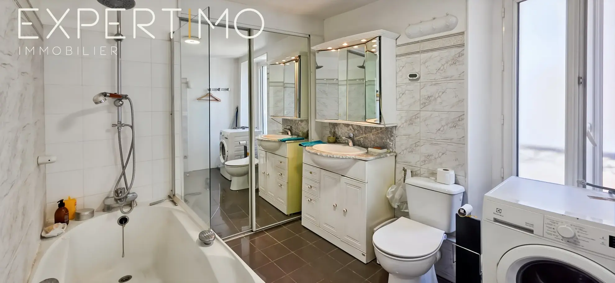 Appartement duplex lumineux de 75m2 avec vue sur la place à Étampes 