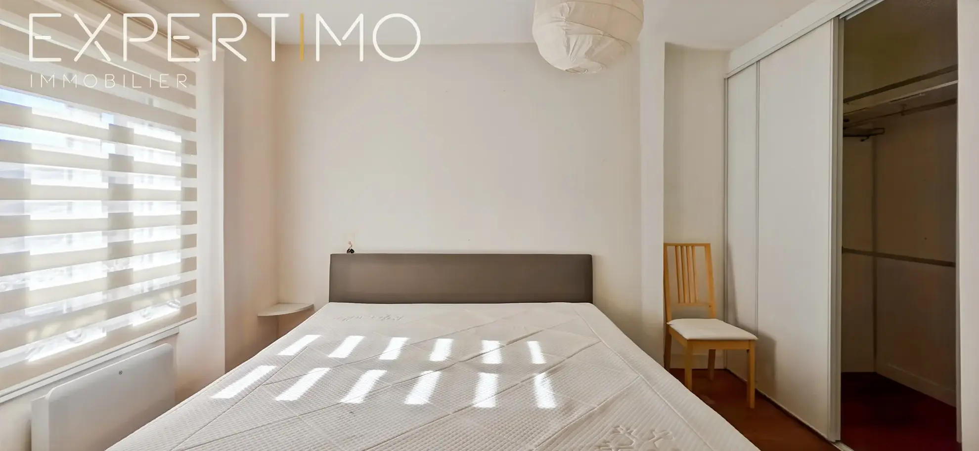 Appartement duplex lumineux de 75m2 avec vue sur la place à Étampes 