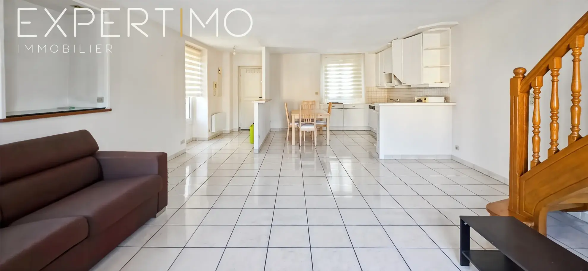 Appartement duplex lumineux de 75m2 avec vue sur la place à Étampes 