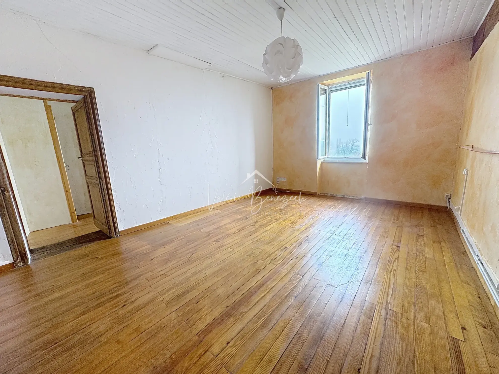 Maison de village avec vue dégagée à Montlaur – 142 m², 3 chambres, garage et potentiel locatif 