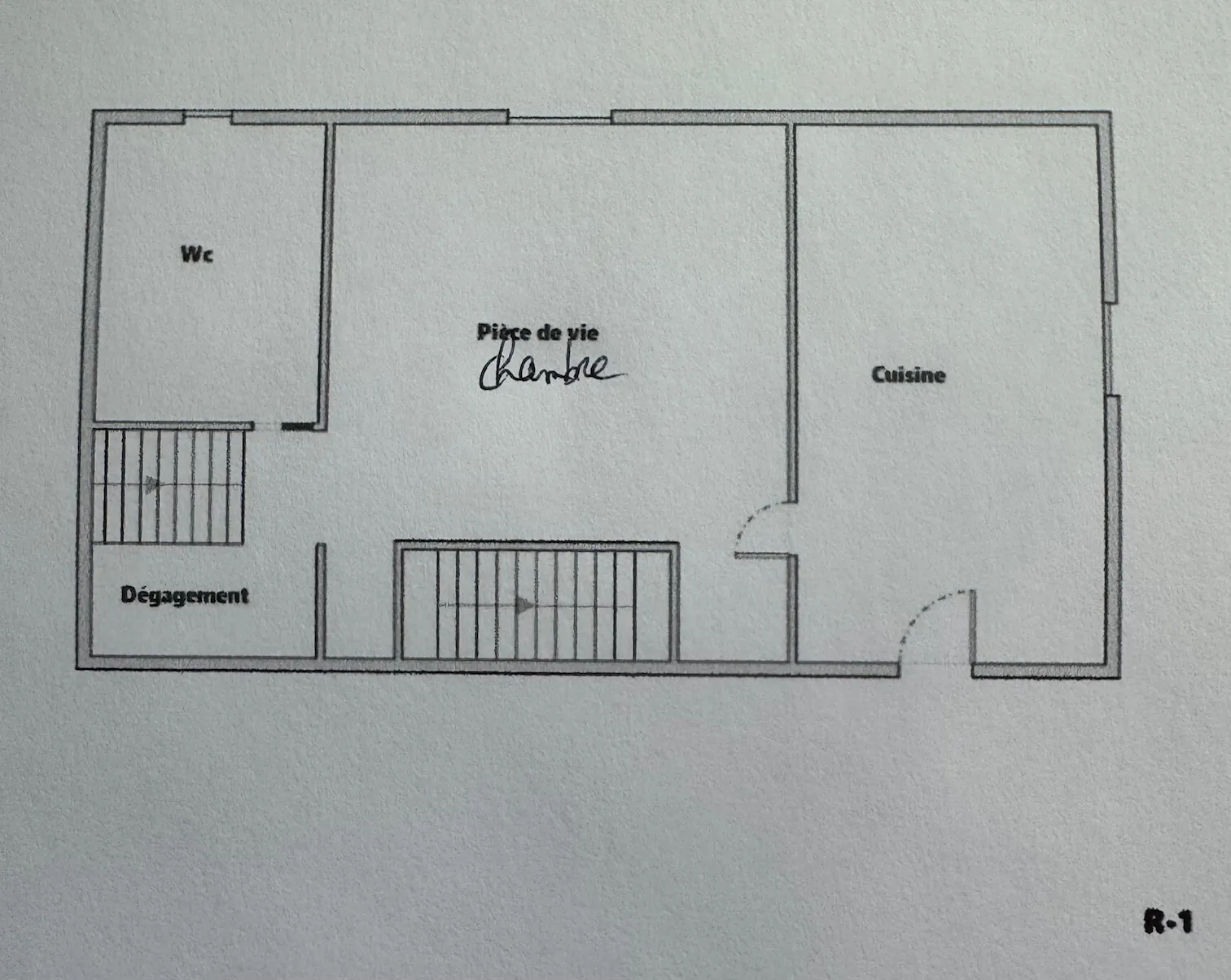 Maison de village avec vue dégagée à Montlaur – 142 m², 3 chambres, garage et potentiel locatif 