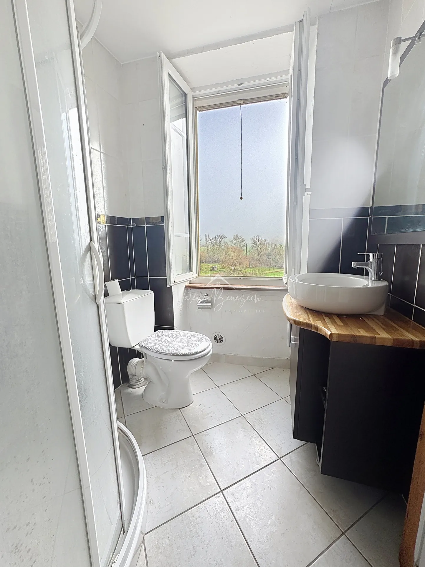 Maison de village avec vue dégagée à Montlaur – 142 m², 3 chambres, garage et potentiel locatif 